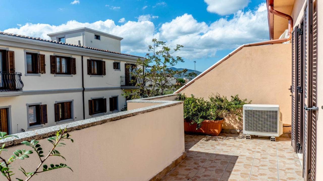 Sa Domu Downtown - Pms Casevacanze Ольбия Экстерьер фото
